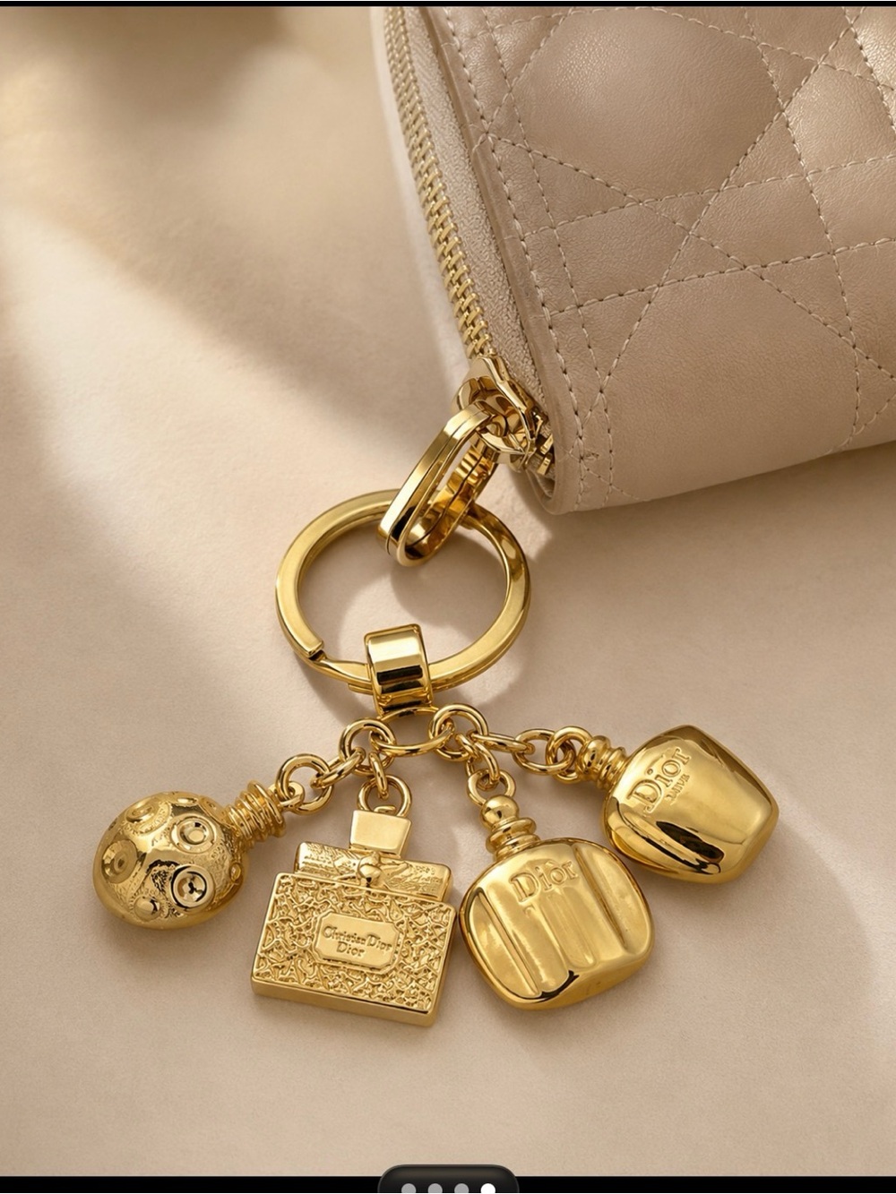 Christian Dior Gold Multi-bag or key Charm New in Box - Picture 5 of 5